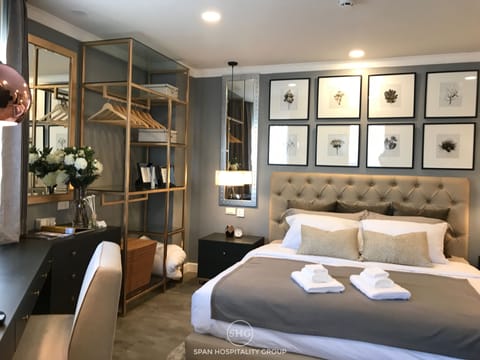 2-Bedroom Condo | 2 bedrooms, desk, blackout drapes, iron/ironing board