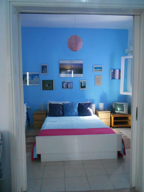 1 bedroom, down comforters, desk, iron/ironing board