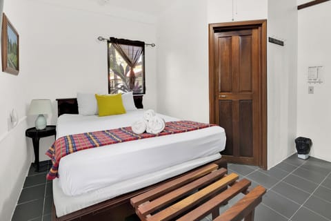 Basic Room | Iron/ironing board, free WiFi, bed sheets