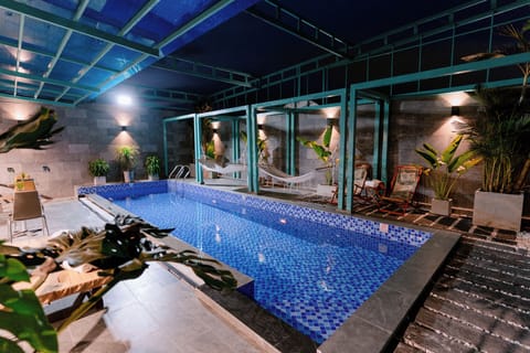Rooftop pool