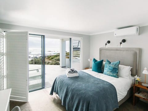 In-room safe, free WiFi