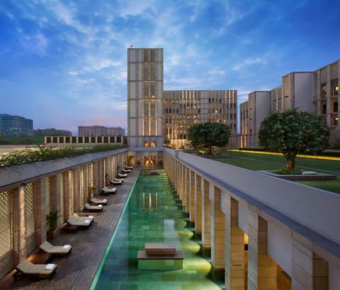 Outdoor pool, sun loungers, lifeguards on site