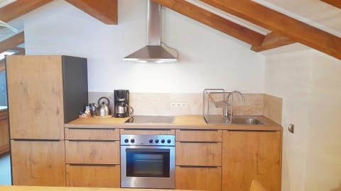 Superior Apartment (with Hochkönig Card) | Private kitchen | Full-size fridge, stovetop, coffee/tea maker, toaster