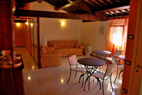 24-inch LCD TV with digital channels, TV, heated floors