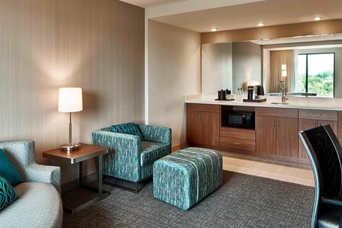 Suite, 1 King Bed | Private kitchen | Mini-fridge, coffee/tea maker