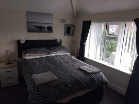 Double Room | Individually decorated, individually furnished, free WiFi, bed sheets