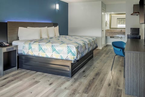 Free WiFi, bed sheets, alarm clocks