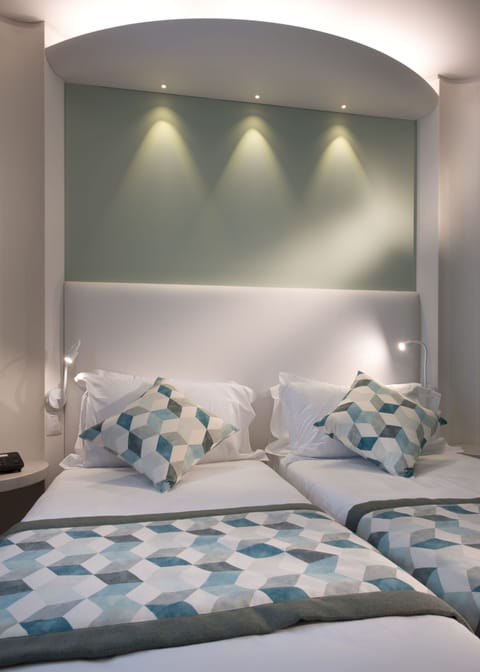 Suite, 1 Double Bed | Minibar, in-room safe, individually furnished, desk