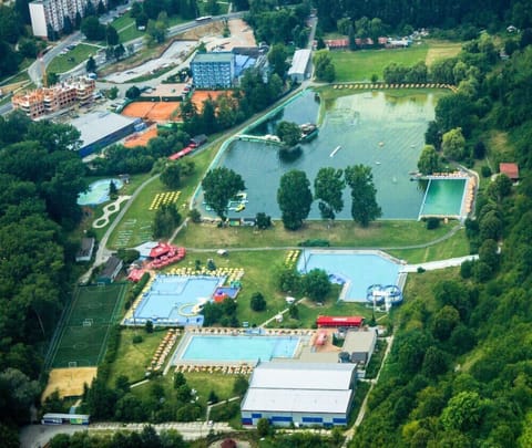 Indoor pool, outdoor pool
