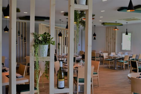 Lunch and dinner served, Regional cuisine