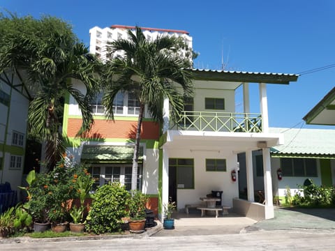 3 Bedrooms Bungalow | Free WiFi