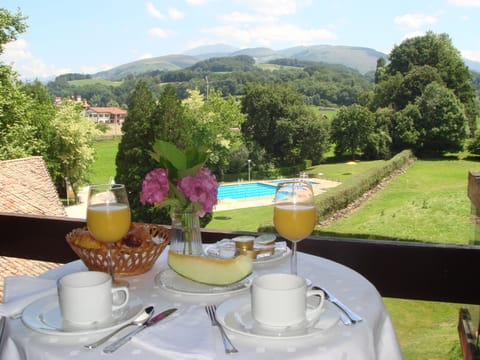 Buffet breakfast for a fee