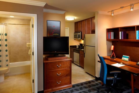 In-room safe, desk, laptop workspace, iron/ironing board