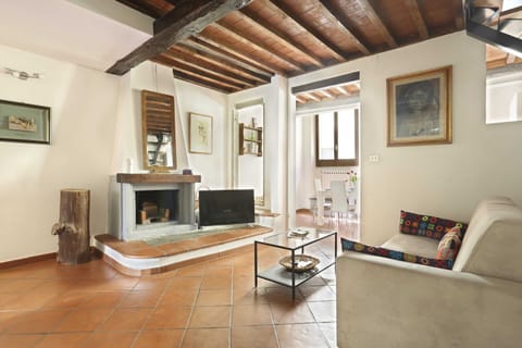 Apartment, 3 Bedrooms | Living room | Flat-screen TV