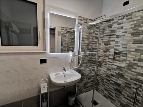 Camera 1 | Bathroom | Shower, rainfall showerhead, hair dryer, bidet