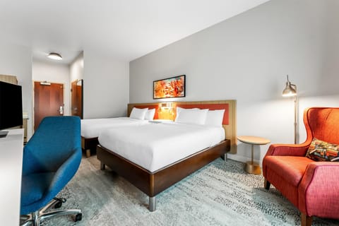 In-room safe, soundproofing, iron/ironing board, free WiFi