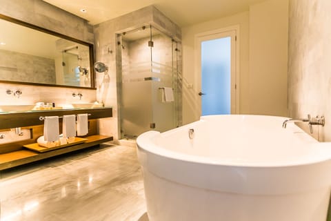 Down comforters, in-room safe, desk, laptop workspace