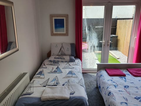 Superior Studio Suite | Free WiFi, bed sheets