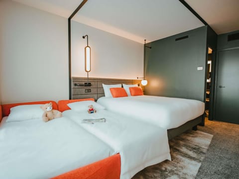 Superior Room, 1 Queen Bed with Sofa bed | Premium bedding, memory foam beds, in-room safe, desk