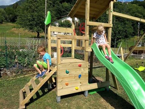 Children's play area - outdoor
