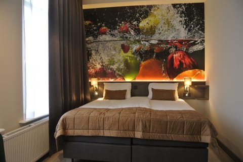 In-room safe, individually decorated, individually furnished, desk