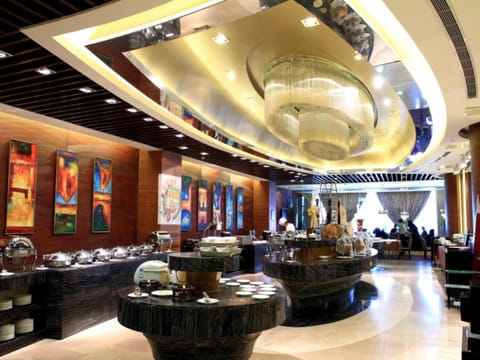 Daily buffet breakfast for a fee