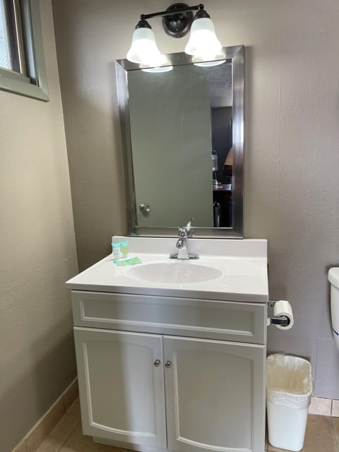 Free toiletries, towels