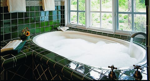 Room, 1 King Bed (The Rosemary Room) | Deep soaking bathtub