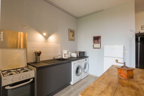 Superior Apartment, Ensuite (Nouba Turgot) | Shared kitchen | Highchair