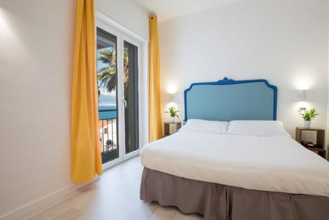 Superior Double or Twin Room, Balcony, Sea View | Premium bedding, minibar, in-room safe, desk