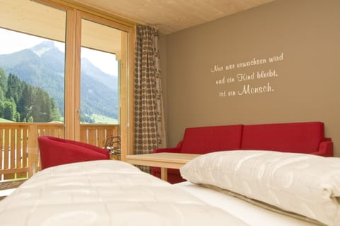 Double Room (Natur) | In-room safe, desk, free WiFi, bed sheets