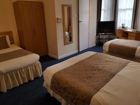 Family Room | In-room safe, desk, iron/ironing board, cribs/infant beds