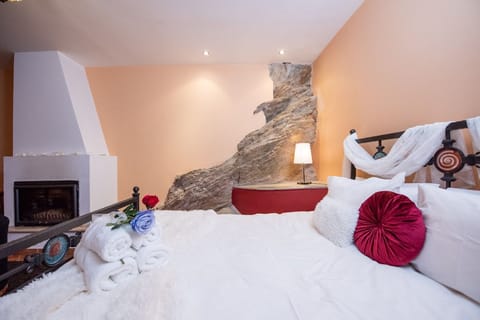 Superior Double Room | Free WiFi, bed sheets