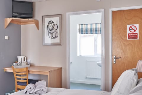 Standard Double Room, Ensuite