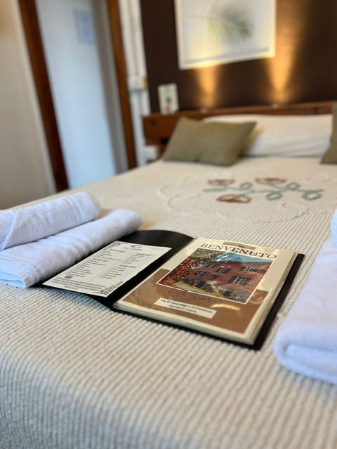 Double Room | Iron/ironing board, free WiFi, bed sheets