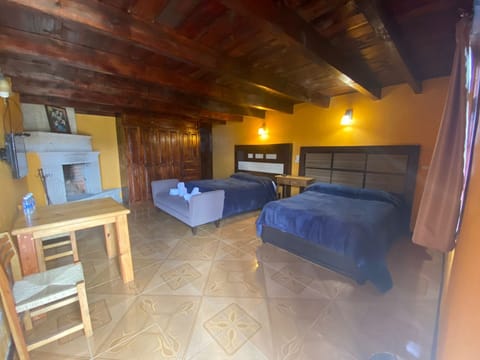 Traditional Double Room | Free WiFi, bed sheets