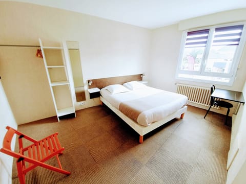 Desk, iron/ironing board, free WiFi, bed sheets