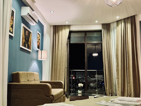 Luxury Double Room, City View | Egyptian cotton sheets, premium bedding, minibar, desk