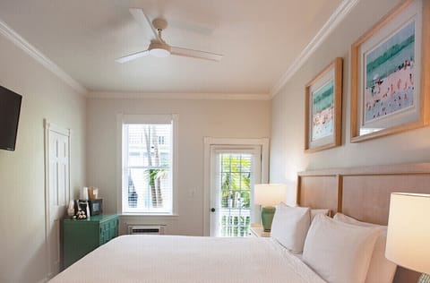 Standard Room, 1 King Bed - Newly Remodeled | Iron/ironing board, free WiFi, bed sheets