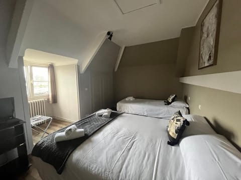 Family Room, 1 Bedroom | View from room