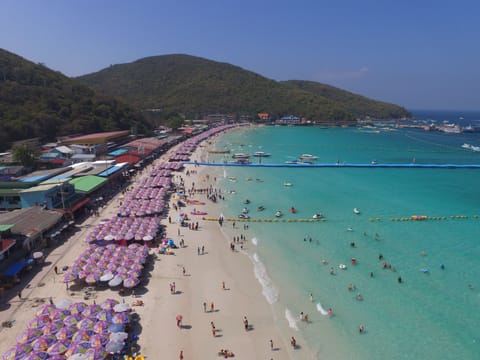 Beach nearby, sun loungers, beach umbrellas, beach towels
