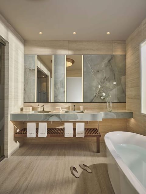 Standard Villa, 2 Bedrooms, Private Pool, Lake View | Bathroom | Separate tub and shower, free toiletries, hair dryer, bathrobes