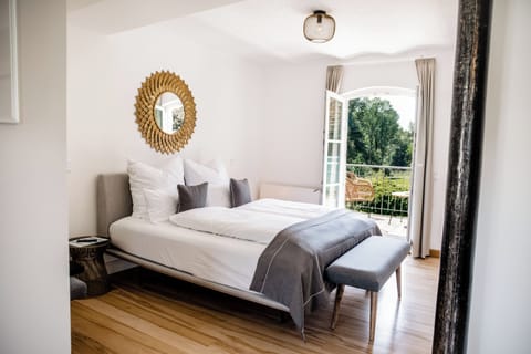 Double Room | Hypo-allergenic bedding, in-room safe, individually decorated