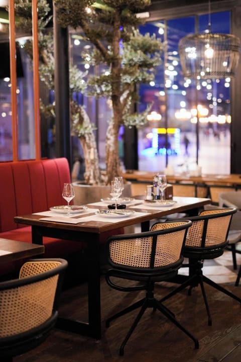 Local and international cuisine