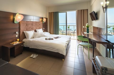Superior Double Room, Sea View | Pillowtop beds, minibar, in-room safe, individually decorated