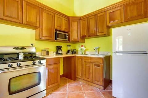 Three Bedroom Family Suite | Private kitchen