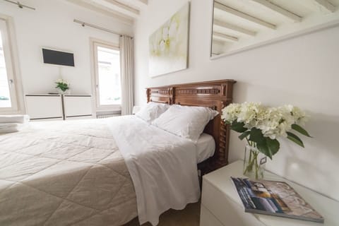 Superior Double Room | Soundproofing, iron/ironing board, free cribs/infant beds, free WiFi