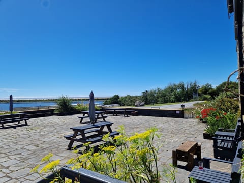 Exclusive House, 4 Bedrooms, Non Smoking, Sea View | BBQ/picnic area