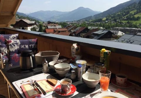 Luxury Penthouse, 4 Bedrooms, Mountain View | Balcony