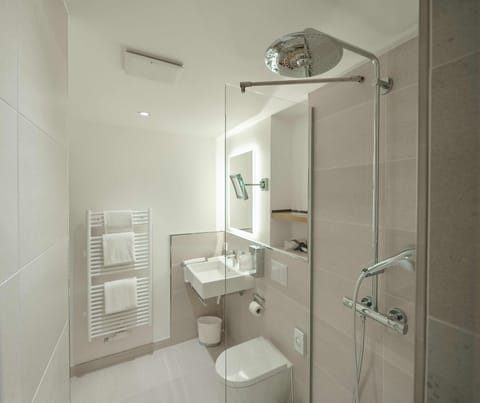 Premium Double Room | Bathroom | Shower, hair dryer, towels, soap